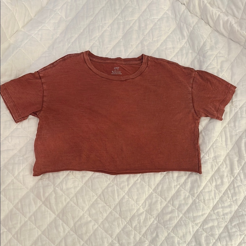 Aerie Deep Red Cropped T-Shirt with distressed look